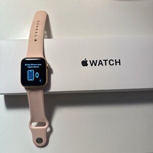 Apple Smartwatch in Soft Pink